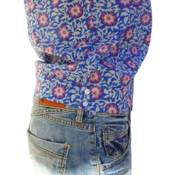 Top Femme Bleu Outremer Et Fleurs Roses